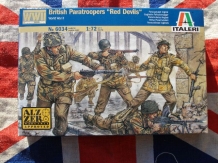 images/productimages/small/British Paras Italeri voor schaal 1;72 nw.jpg